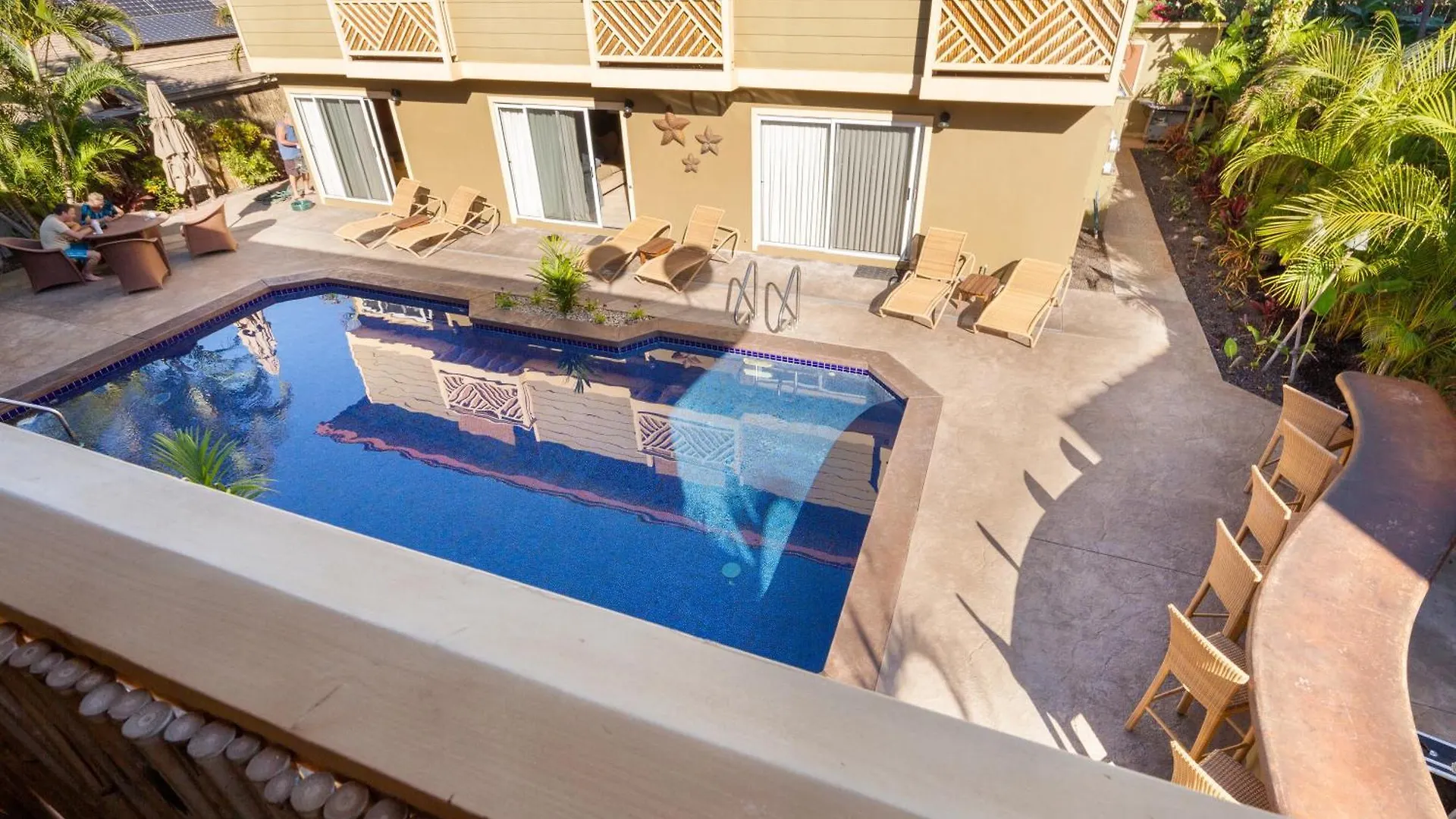 Bamboo Suite, 1 Bedroom, Sleeps 4, Pool & Bbq, Pre-Renovation Summer Sale Feriehus